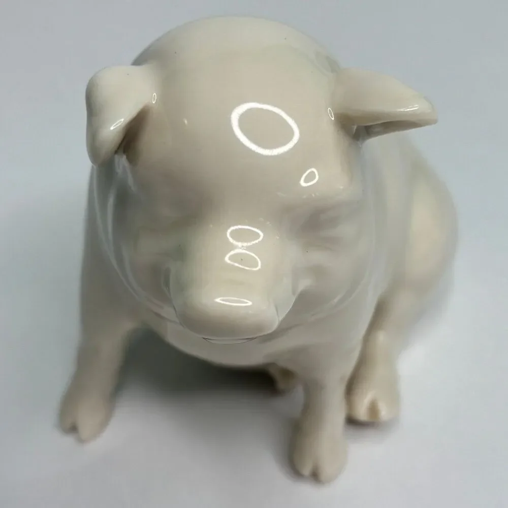 Vintage Belleek Pottery Porcelain Pig Figurine: 2